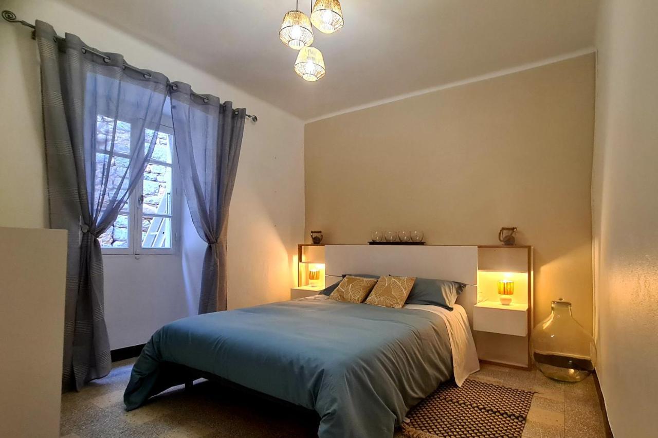 Lou Mouli Di Baou Bed and Breakfast Labeaume Exteriör bild