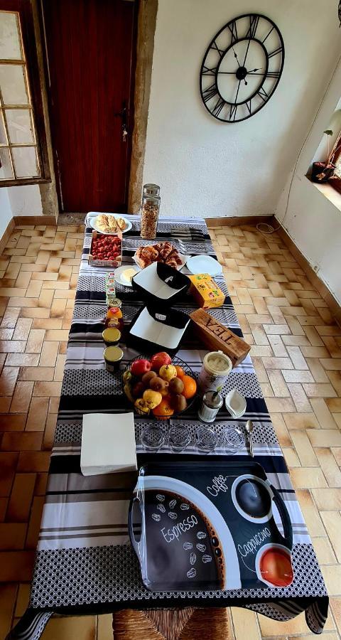 Lou Mouli Di Baou Bed and Breakfast Labeaume Exteriör bild