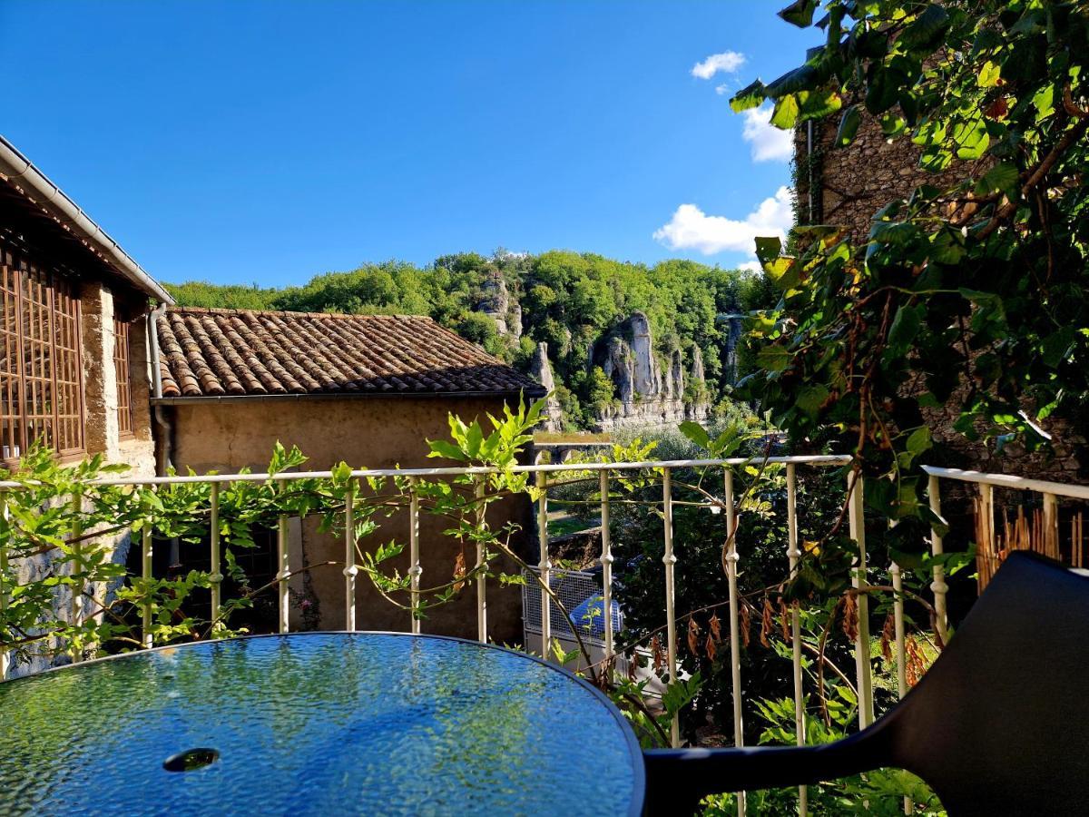 Lou Mouli Di Baou Bed and Breakfast Labeaume Exteriör bild