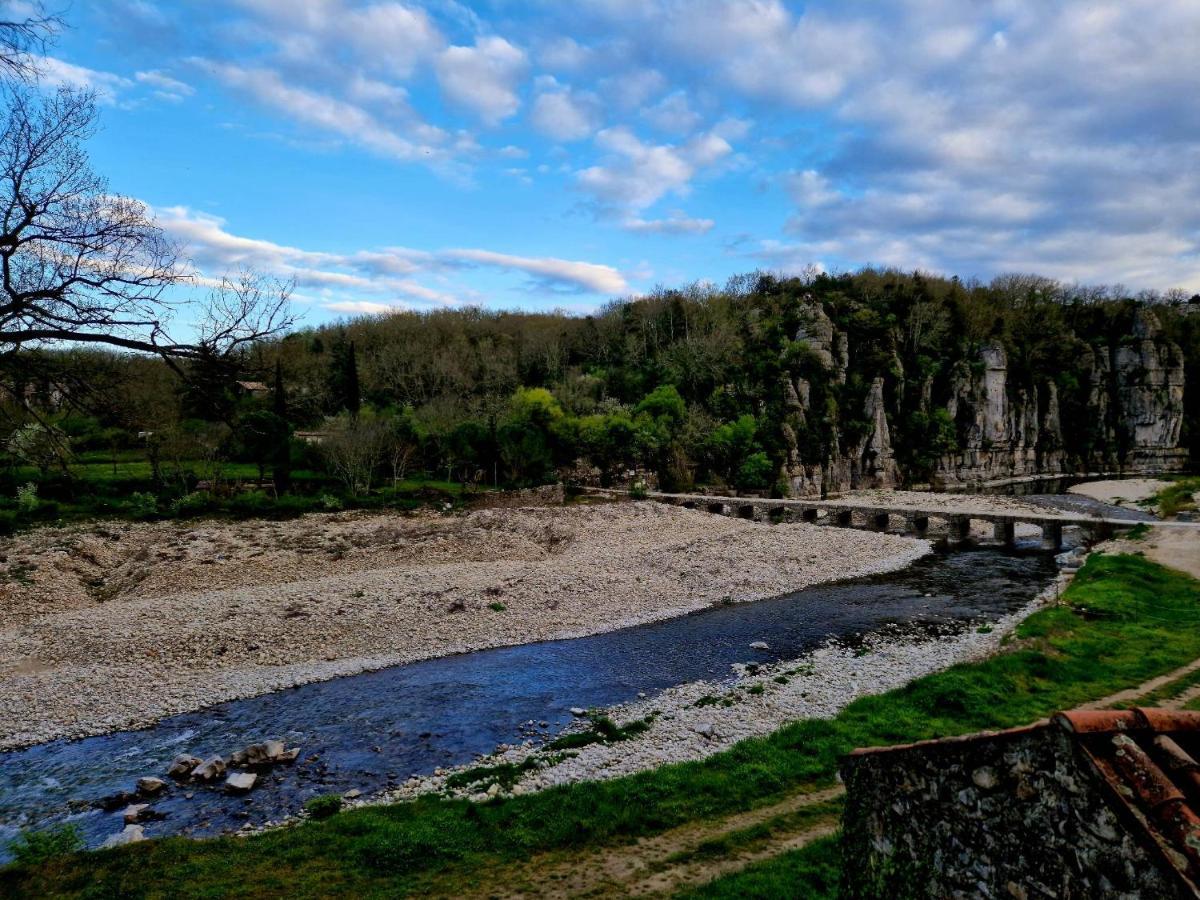 Lou Mouli Di Baou Bed and Breakfast Labeaume Exteriör bild