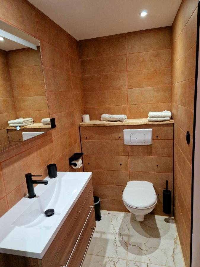 Lou Mouli Di Baou Bed and Breakfast Labeaume Exteriör bild